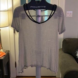 Women’s top. Size medium. New with tags